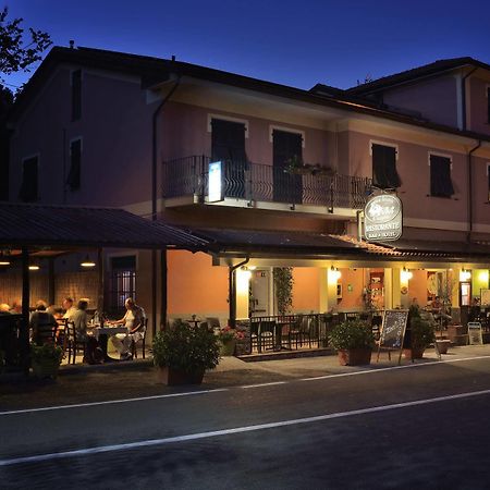 Antica Locanda Luigina Mattarana エクステリア 写真